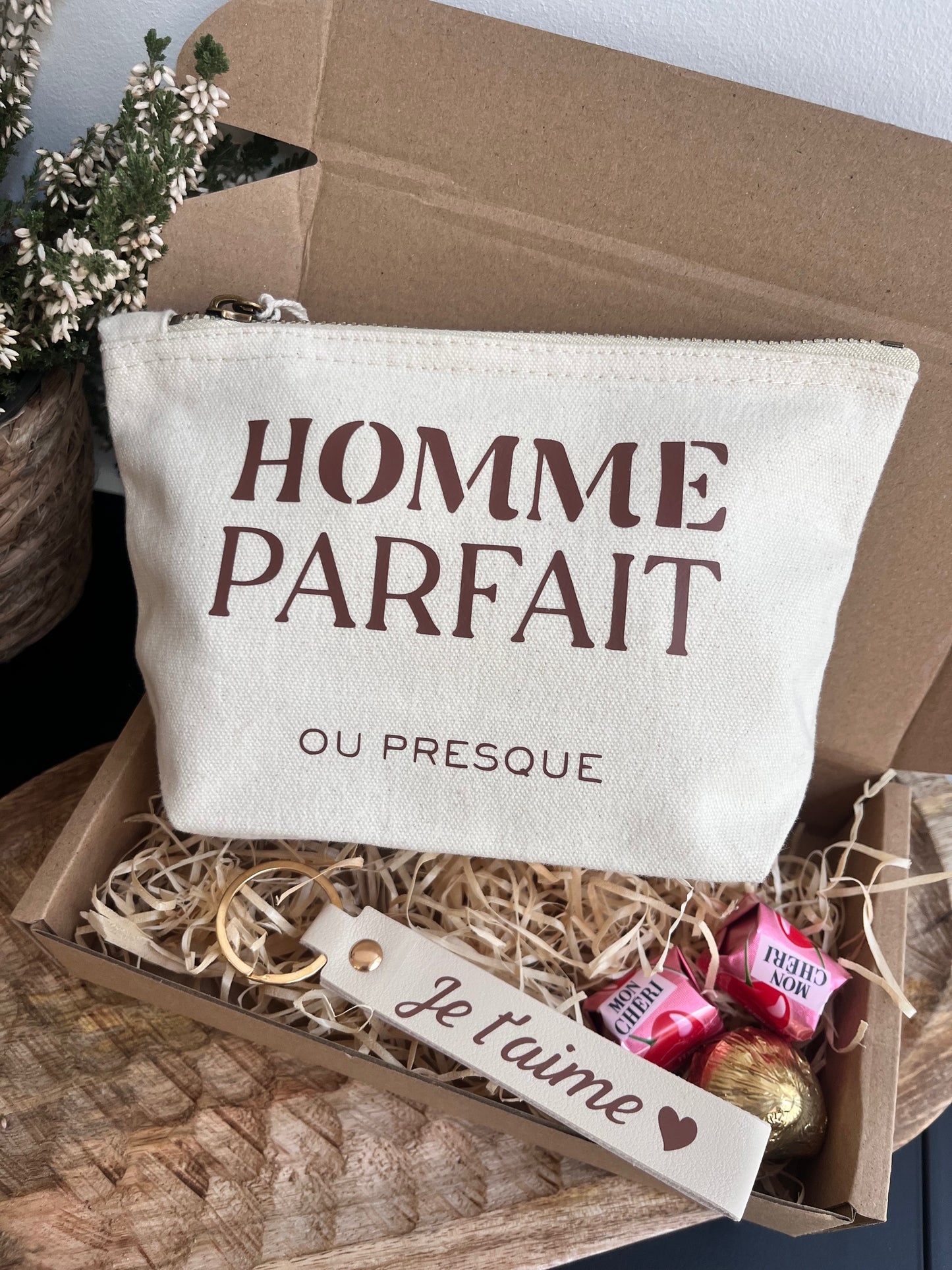 Box Cadeau Homme – Pochette “Parfait ou presque” Taille S & Porte-clé “Je t’aime”