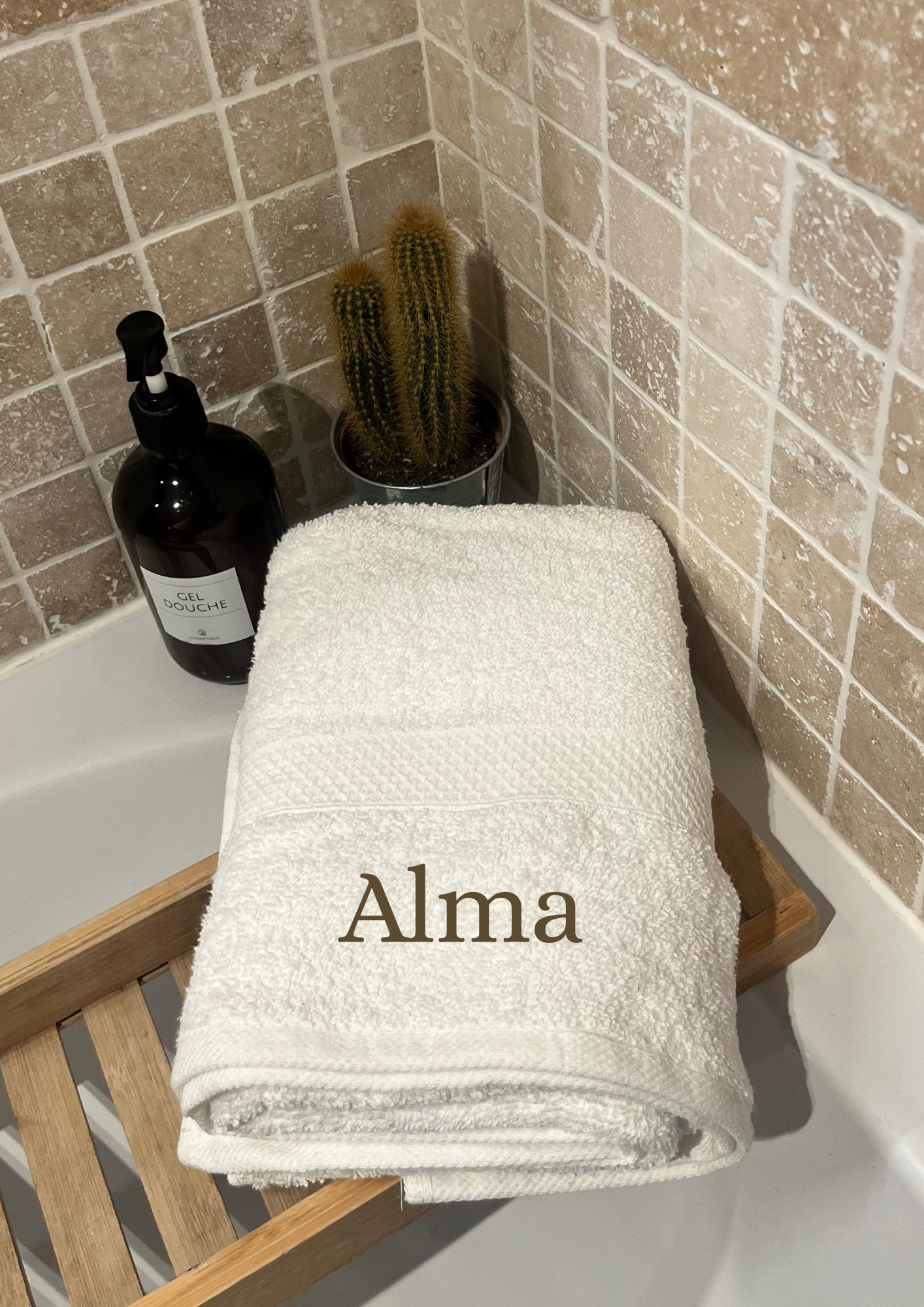 Serviette de bain brodée blanche